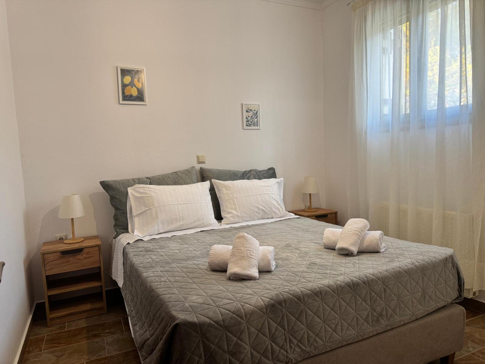 הוילה Áno Korakiána Petra House מראה חיצוני תמונה